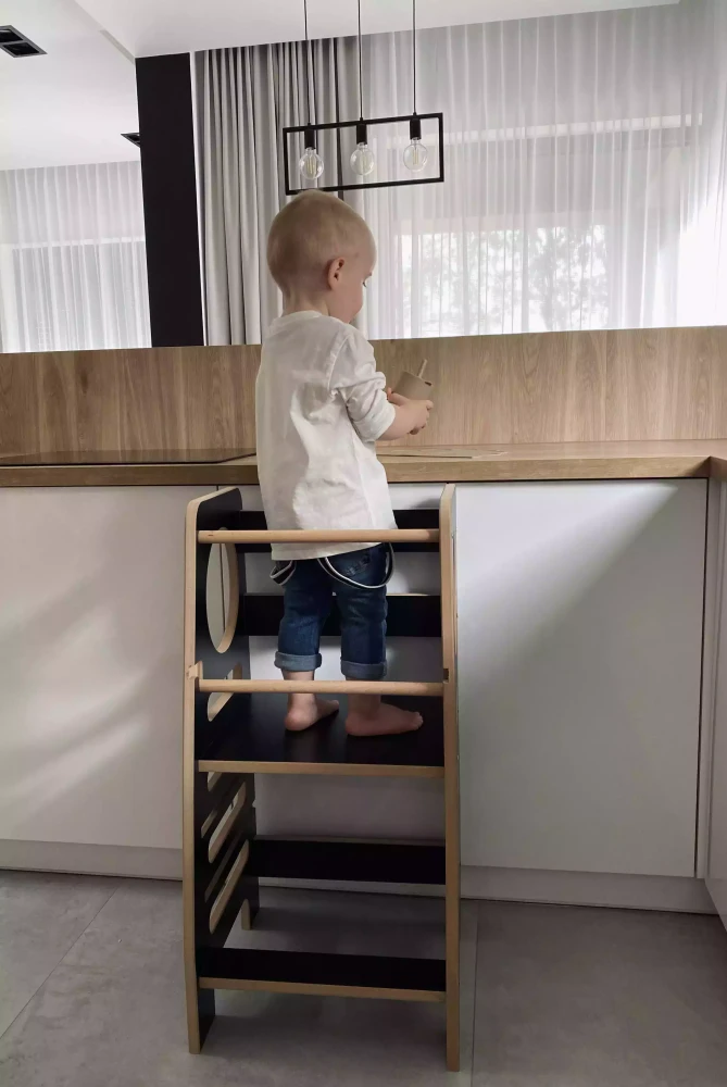 kitchen helper w użyciu