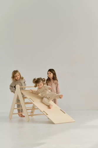 drabinka pikler ze zjeżdżalnią