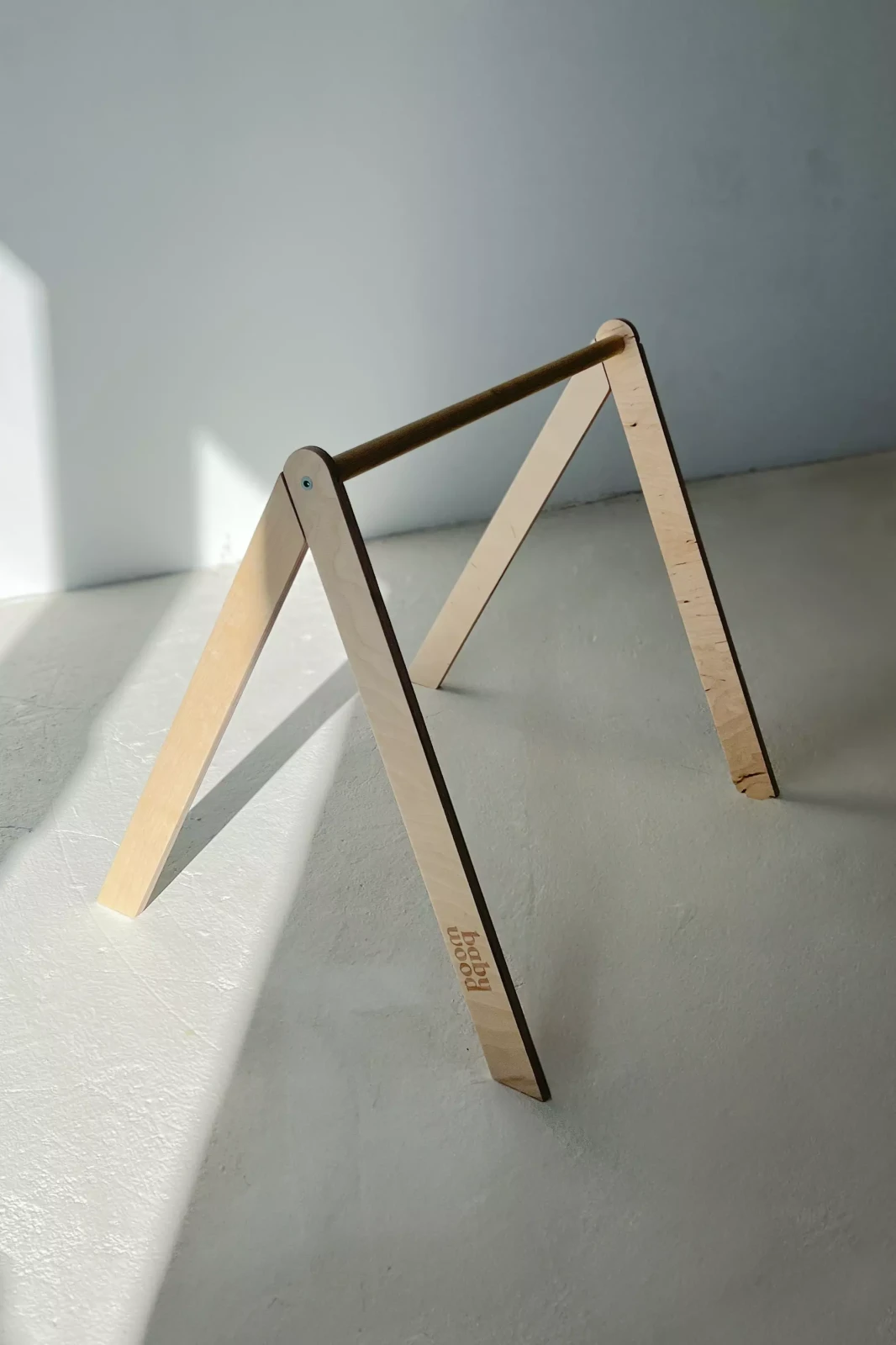 Baby gym stojak edukacyjny Babywood