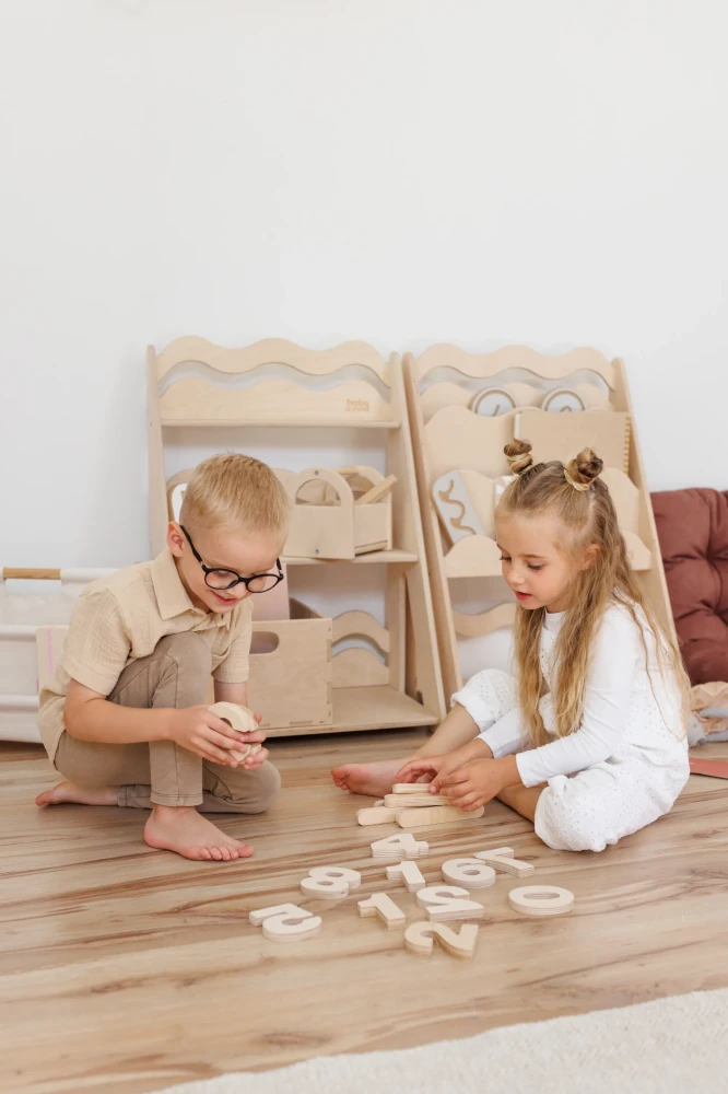 Drewniane litery dla dzieci - zabawka edukacyjna Montessori Babywood