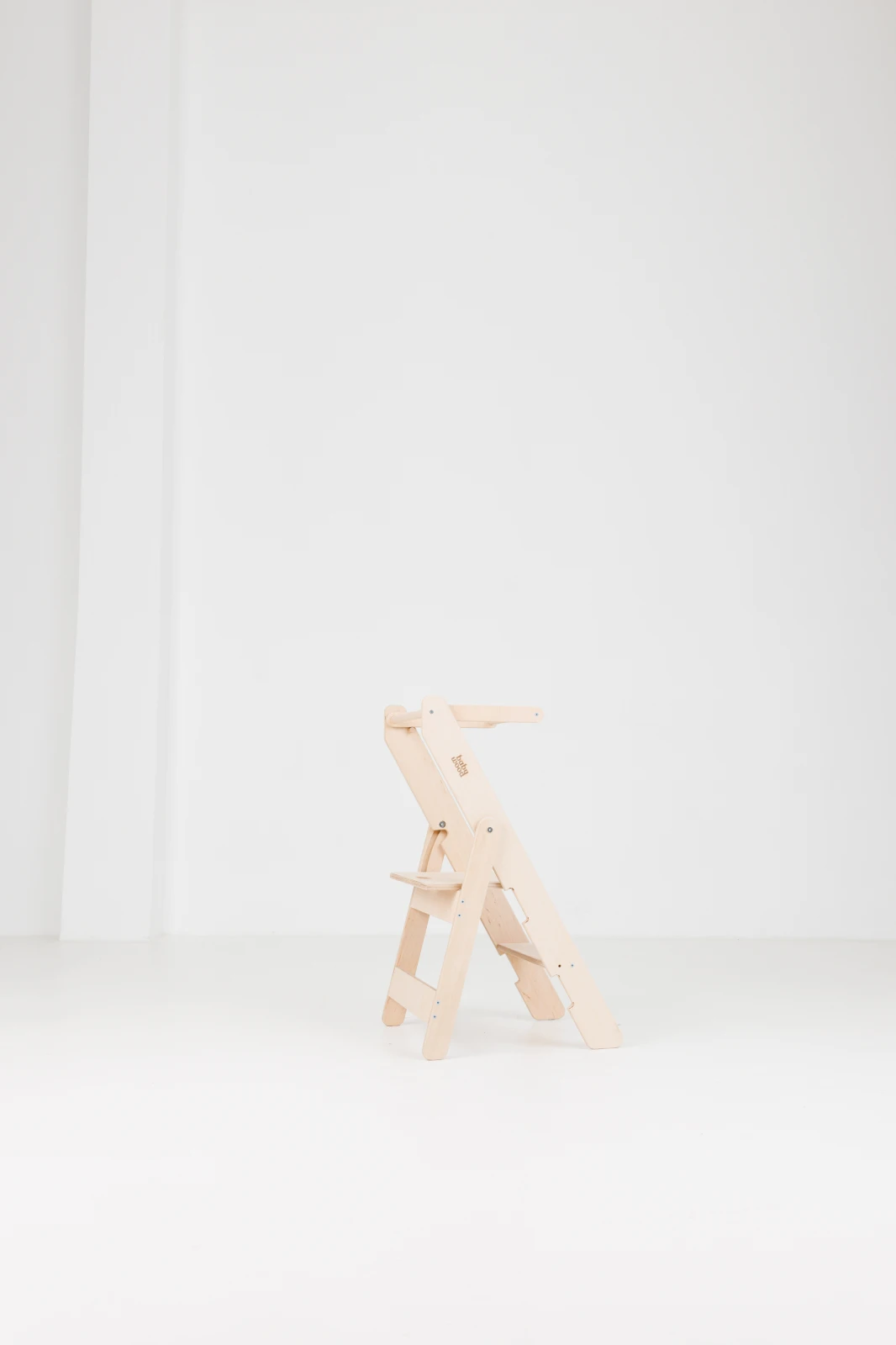 drewniany learning tower
